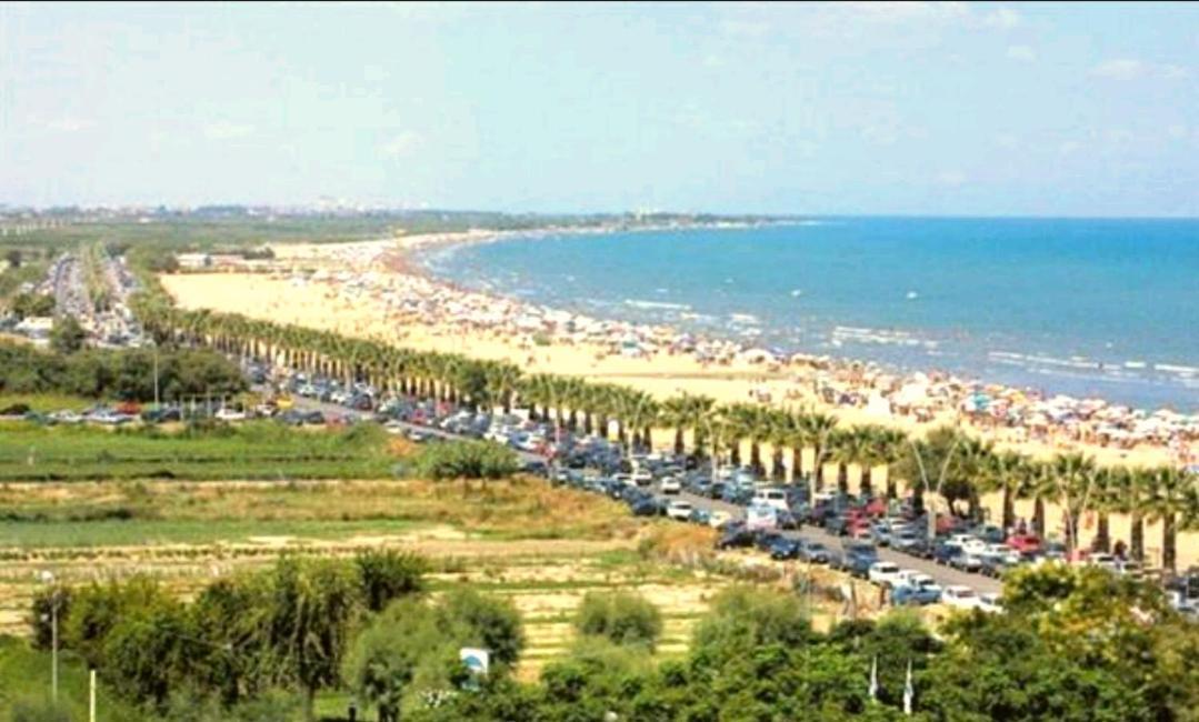 Casa Belvedere - Centro Storico Barletta Luaran gambar