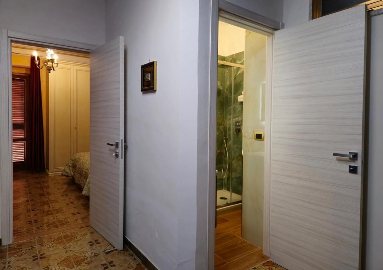 Casa Belvedere - Centro Storico Barletta Luaran gambar