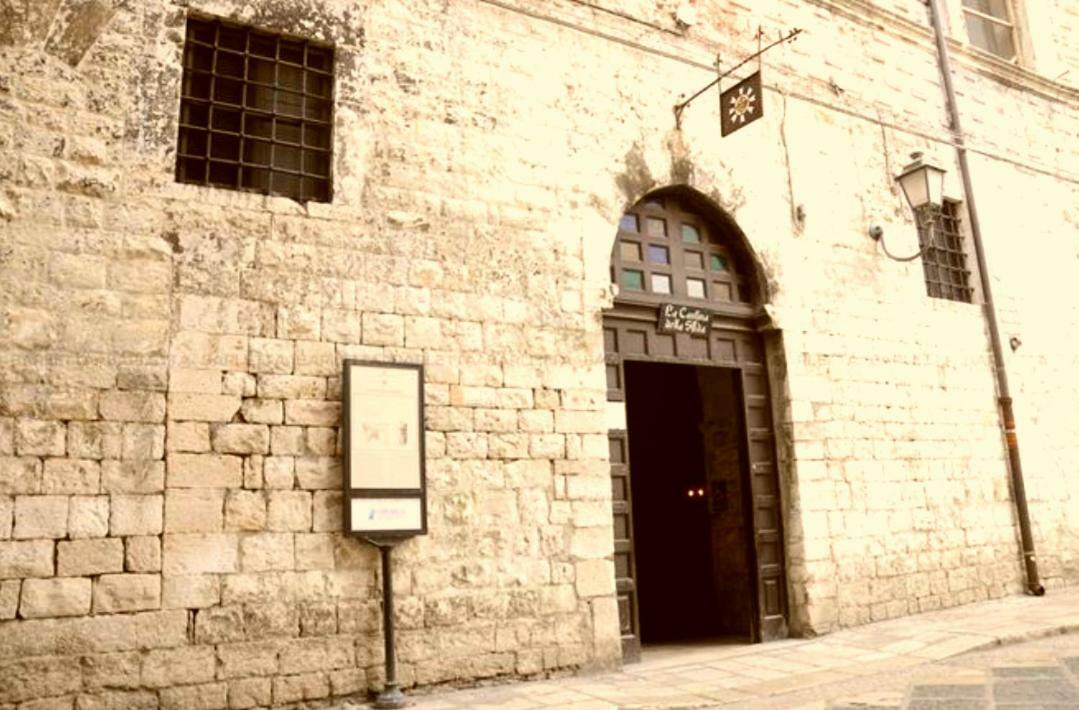 Casa Belvedere - Centro Storico Barletta Luaran gambar